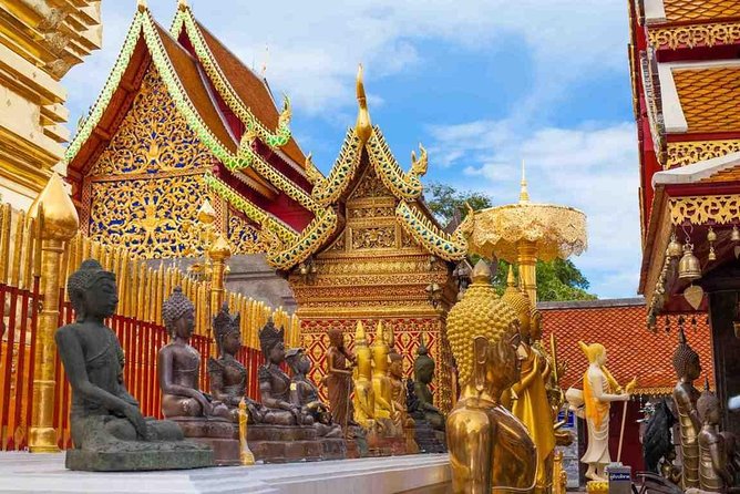The Best Chiang Mai City Private Tour: Famous Temples & Viewpoint - The midday break and Gems Gallery stop