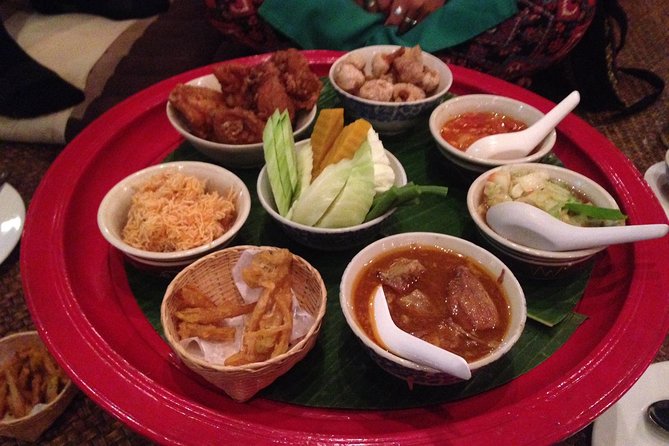 Traditional Khum Khantoke Dinner & Dance Show at Chiang Mai with Return Transfer - Traditional dances and minority costumes