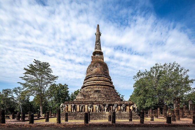 Unseen Sukhothai Province 2 Days 1 Night Private Tour - Thung Kwian Market and the first local pause
