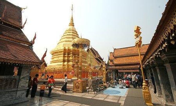 Wat Phra That Doi Suthep spiritual Sunrise Tour with an Ex-monk - Wat Phra That Doi Suthep before the crowds