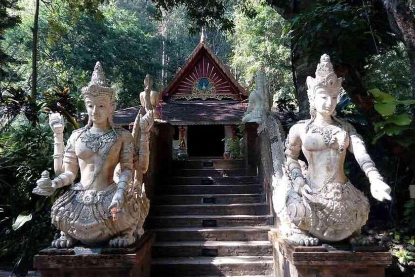 Wat Phra That Doi Suthep & Wat Pha lat Evening Tour & Guide - Why these two mountain temples work well together