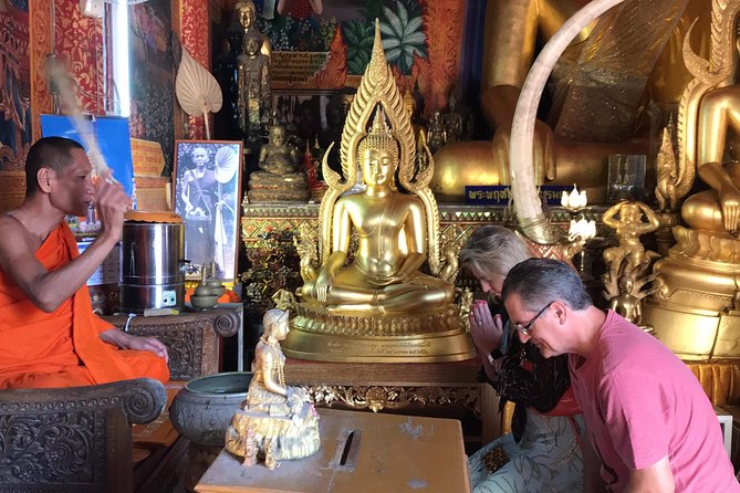 Wiang Kum Kam and Wat Phra That Doi Suthep Private Tour - Lunch and local food add a welcome break