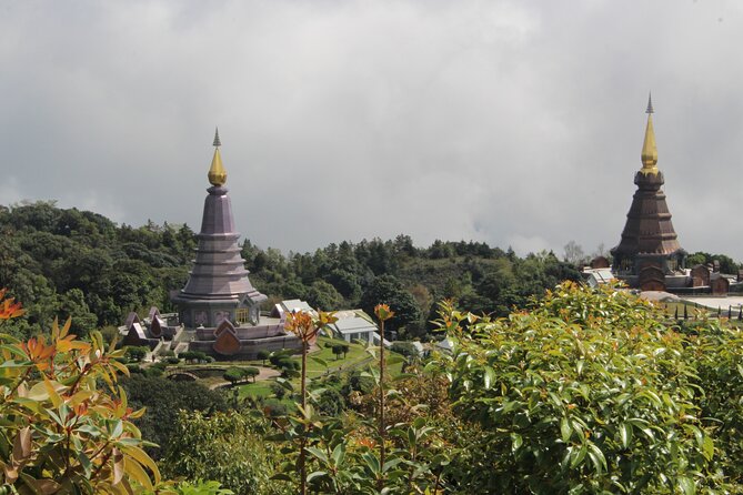 Wow! Doi Inthanon National Park Adventure, Lunch & Entry Included - A quick stop at the Hmong market